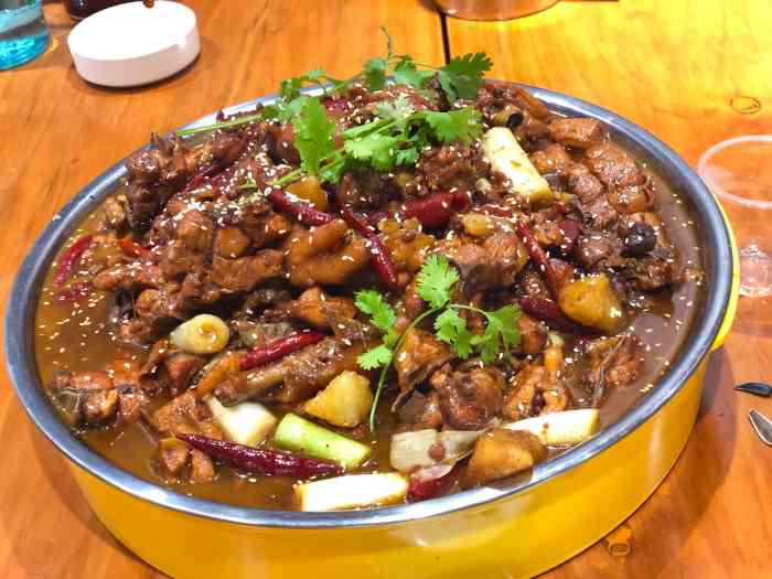 西部来客大盘鸡(嘉陵江路店)