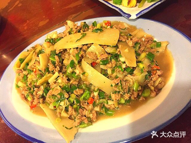 多哥水傣味餐厅酸笋炒牛肉图片 第2张