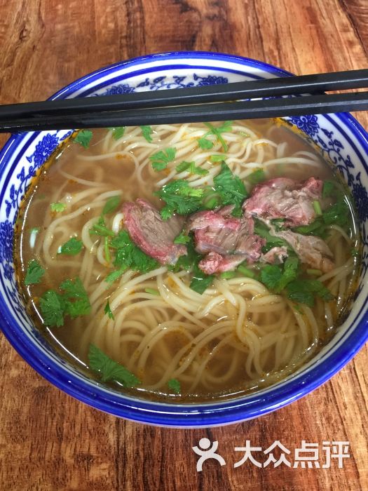 兰州正宗牛肉拉面牛肉拉面图片 - 第1张