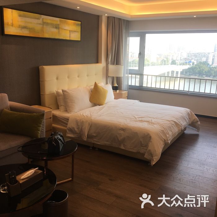 港润江湾国际酒店公寓