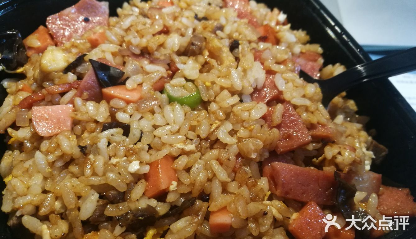 很久之前被种草的灵魂炒饭,里脊肉炒饭,这次终于没有错过
