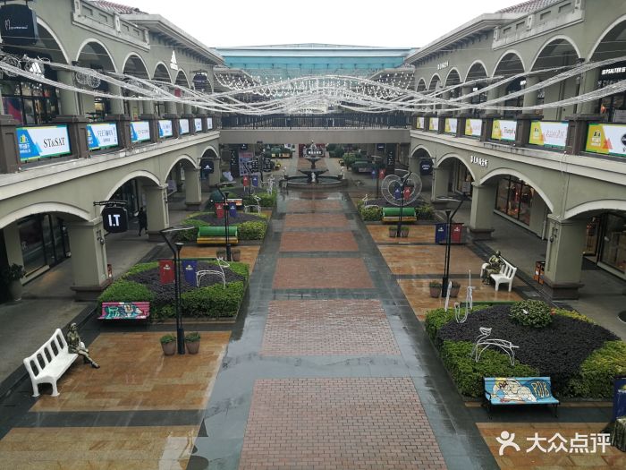 罗马春天奥特莱斯图片