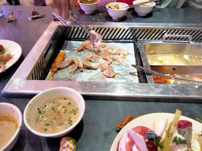 食尚秀烤肉自助-"驻马店大商新玛特7楼,来的时候真的是爆满.