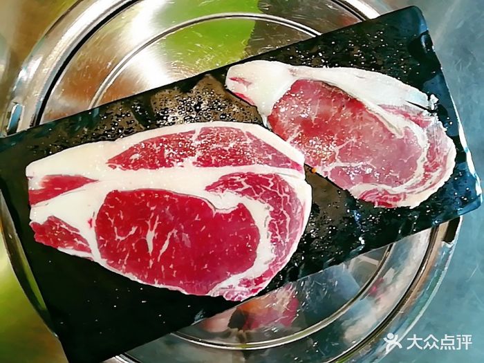 肉番地韩国烤肉专门店牛外脊图片
