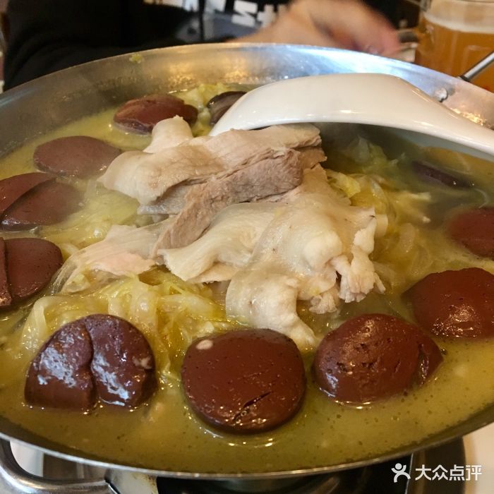 酸菜汆血肠白肉