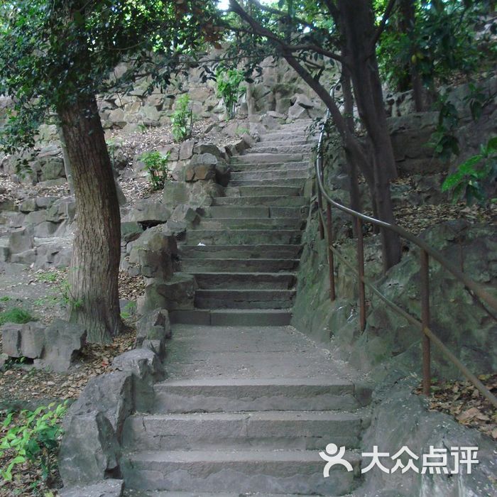 长风公园铁臂山山道图片-北京公园-大众点评网