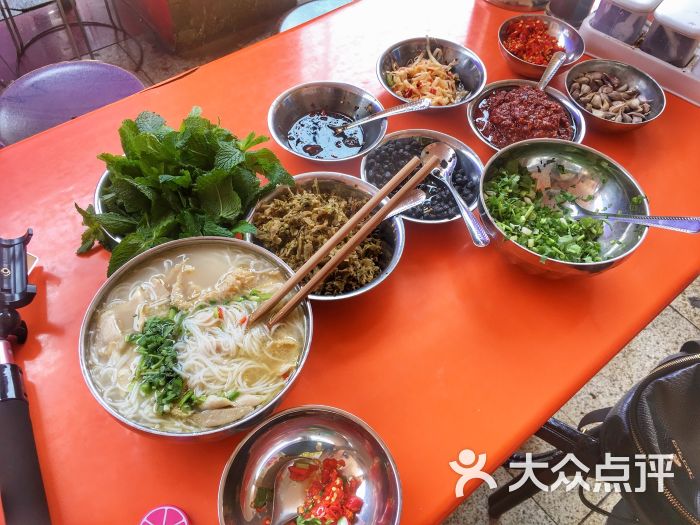 王记清香牛杂粉-清炖牛肚米线图片-西昌市美食-大众点评网