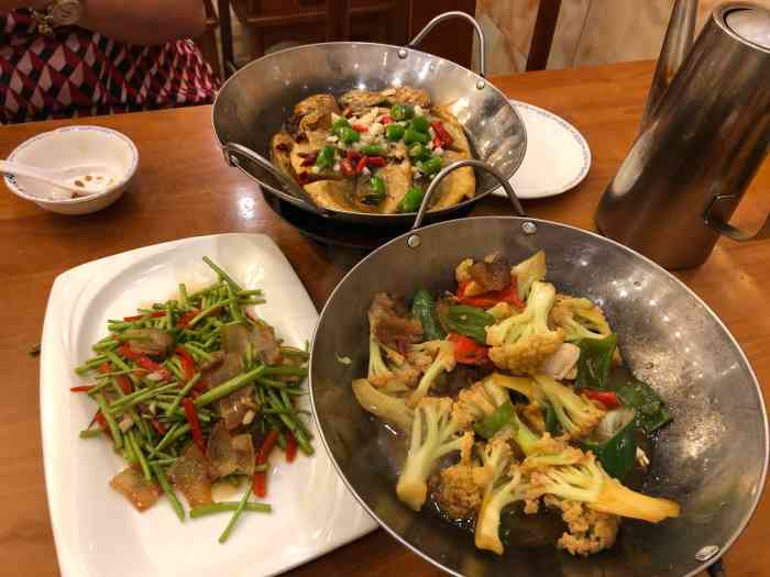 地道六安菜(万豪店)-"上午和同事一起在这附近修车,搞