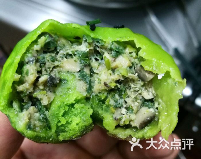 荠菜鲜肉生煎