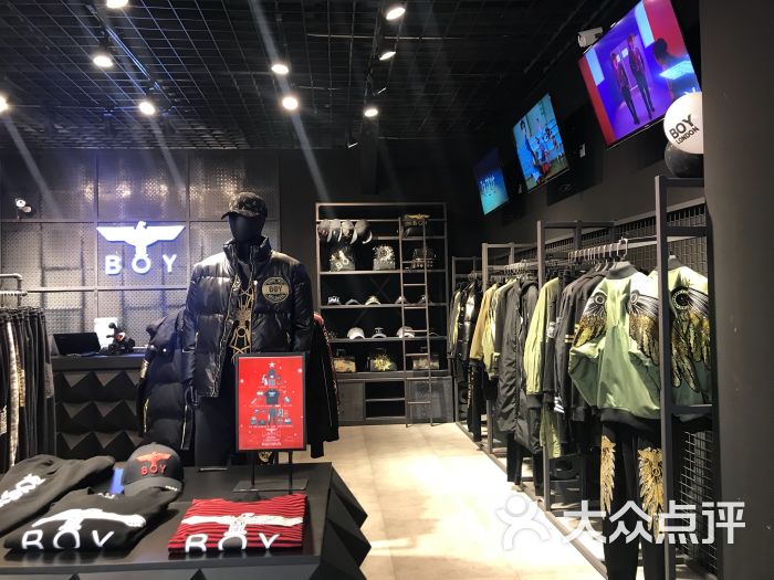 boy(银泰百货店)图片 - 第4张