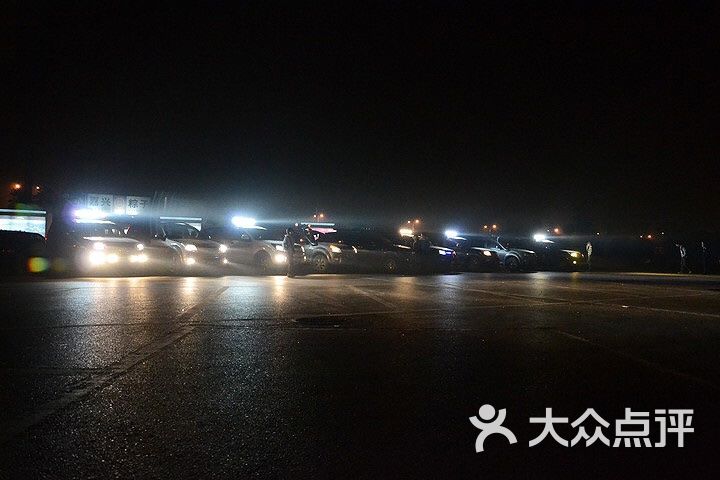 中石化沪宁高速梅村服务区加油站