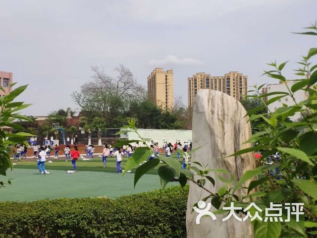 成都市华建学校(东校区)