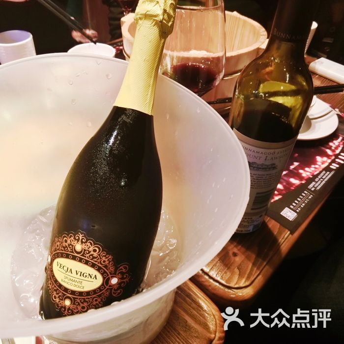 胡桃里音乐酒馆