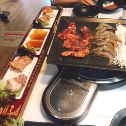 八色烤肉人均_烤肉拌饭图片(2)