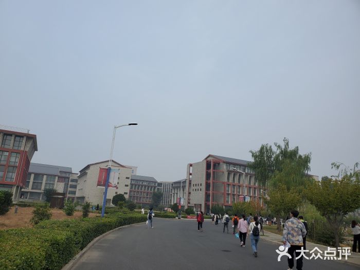 河南艺术职业学院图片