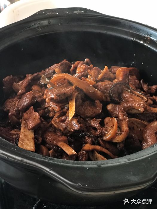 本店招牌菜干煸羊肉