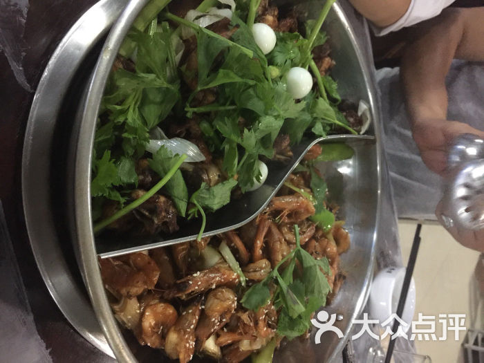巴爷香辣鸡煲_巴爷香辣鸡煲人均