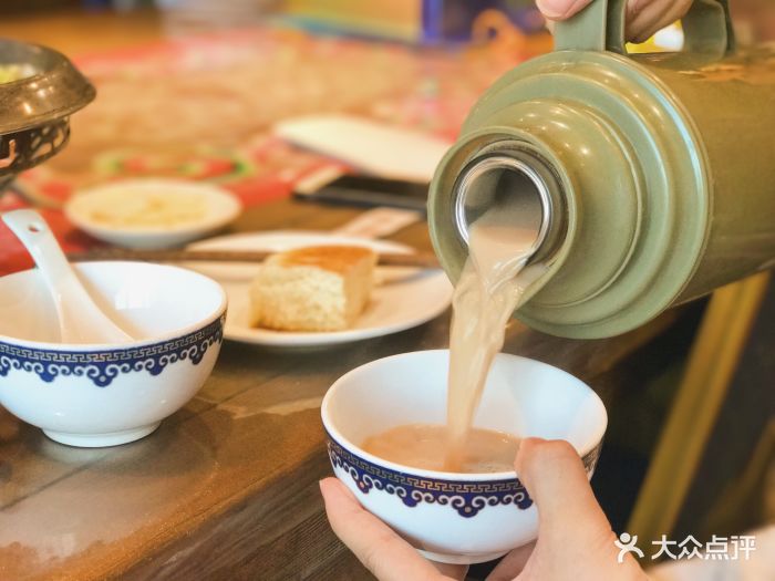 斯琴阿妈奶茶(红山店)蒙古奶茶图片