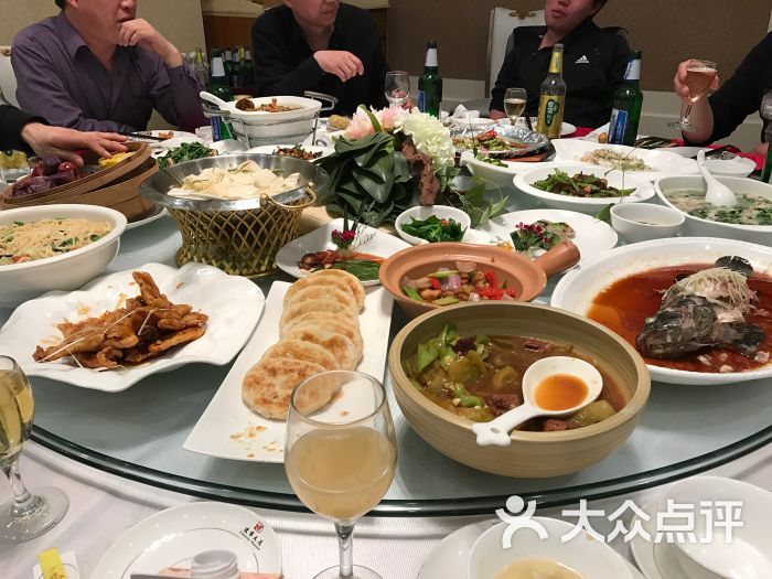 辽宁大厦中餐厅图片 第1张