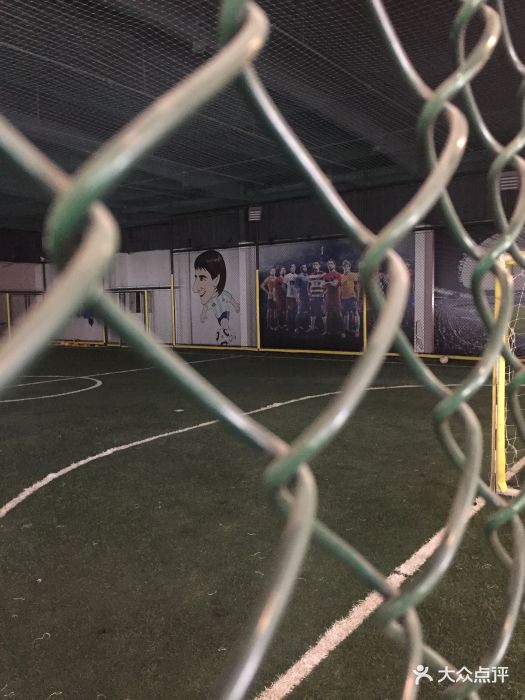 启拓足球俱乐部