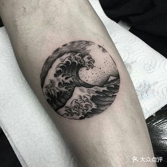 壹刺青(沪上刺青名店)水浪图片