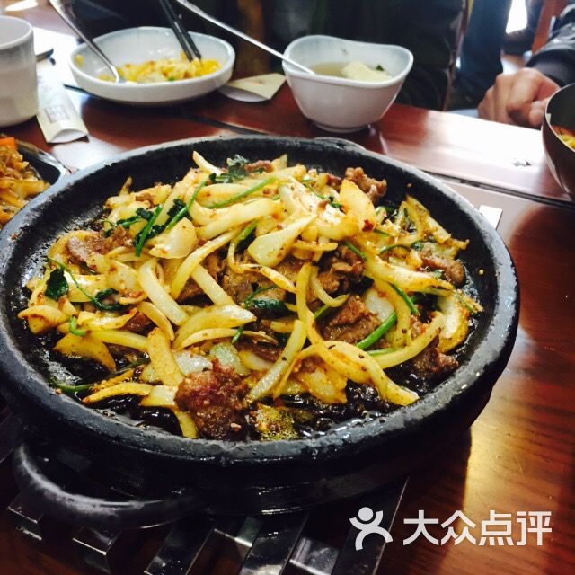 石板牛肉