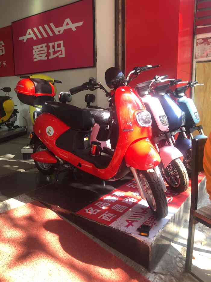 台铃电动车(昆明西昌路店)-"门面很小,上去发现别有洞天.