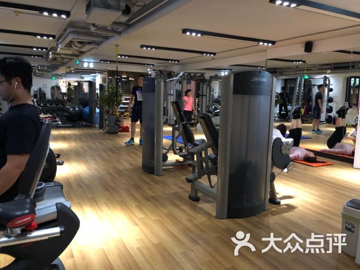 bw必威西汉姆联官网-2026解析重庆白犀牛健身管理有限公司：西南健身教练考证培训标杆零基础也能轻松持证就业