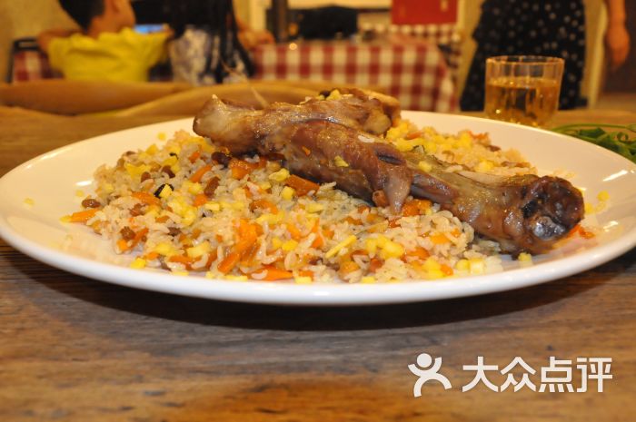 羊腿抓饭