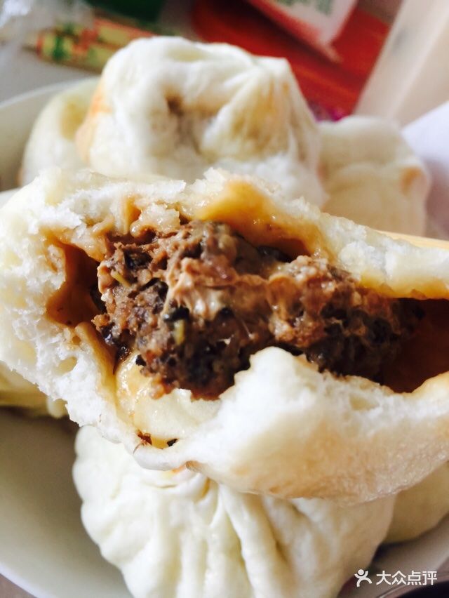 梅菜肉包子