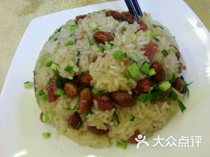 生炒腊味糯米饭