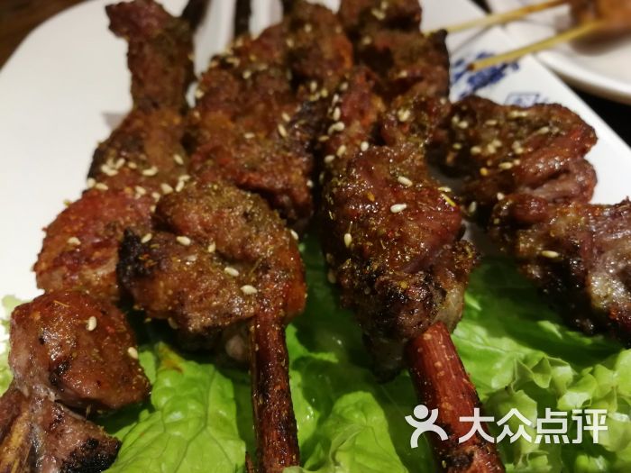 一品江湖烧烤餐厅民生大营(民生大营店)红柳羊肉串图片 第46张