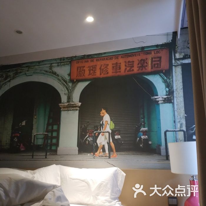 卡尔酒店:离十六浦比较近,但是从横琴口岸.澳门