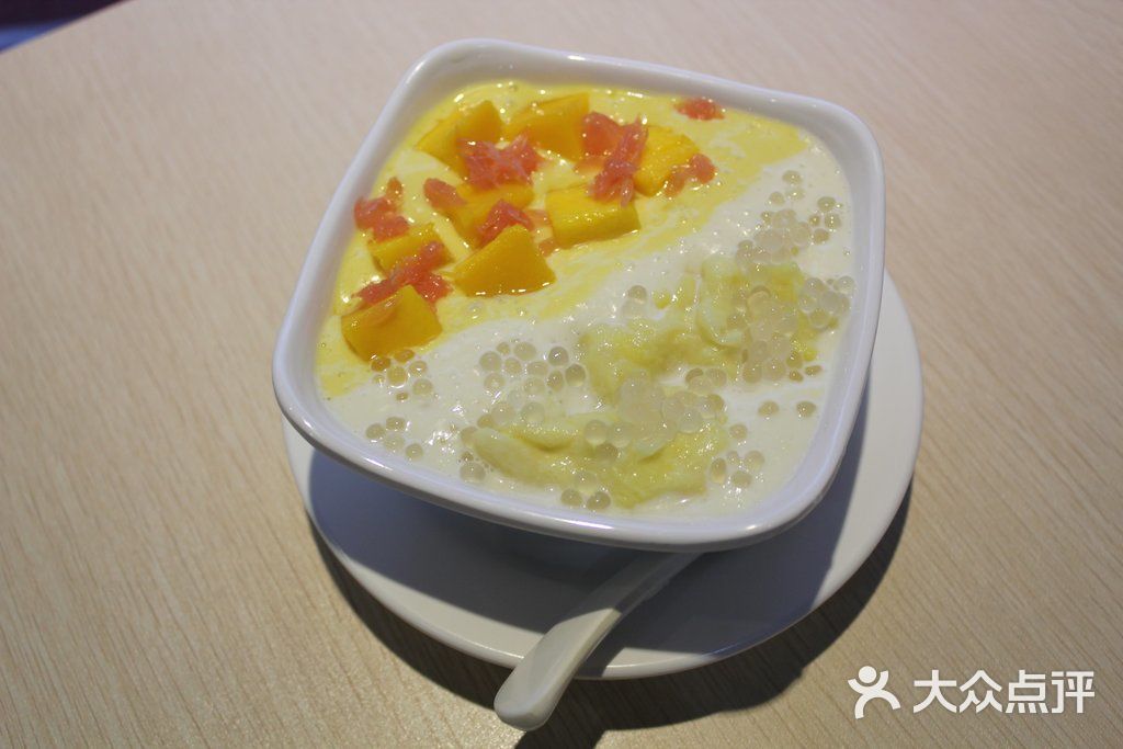 榴莲芒果杨枝甘露