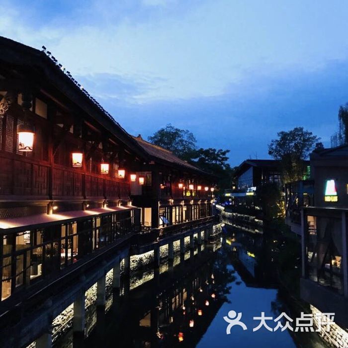 铁像寺水街