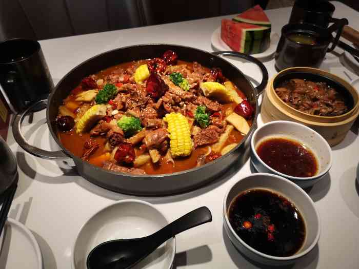 苗师兄鲜炒鸡(绿地新都会店)