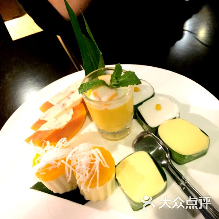 鑫泰泰国料理(华强北九方店)甜点拼盘图片 第5张