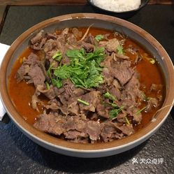 跷脚牛肉(红汤)