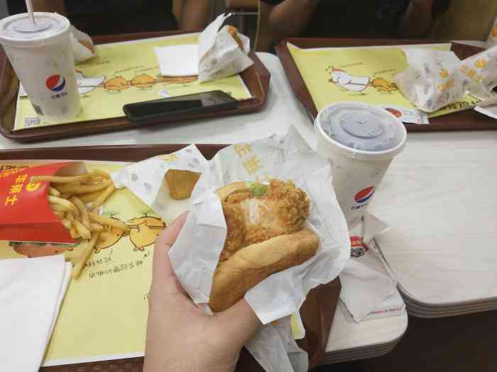 华莱士·全鸡汉堡(松江新南店)
