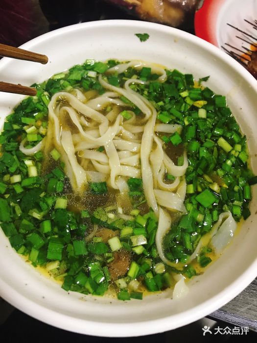 碗碗香摆汤面图片