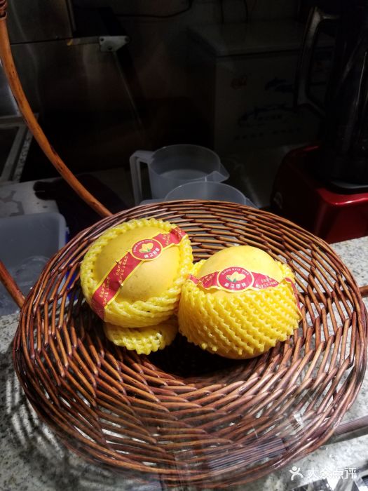 店内有船啊水啊什么的很多点这样搞就不觉得