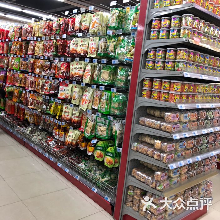 万客隆生活购物广场