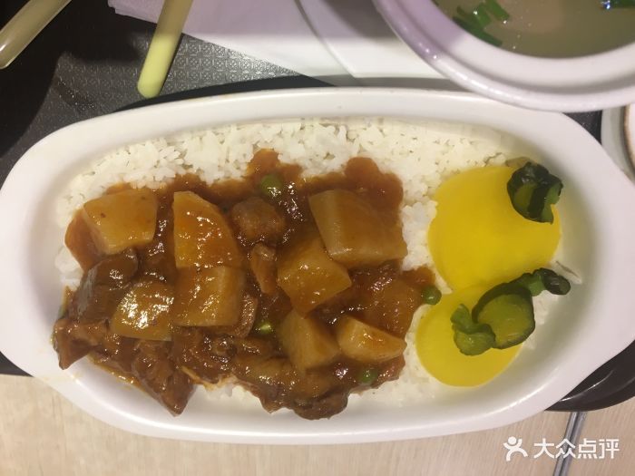 土豆烧牛肉饭