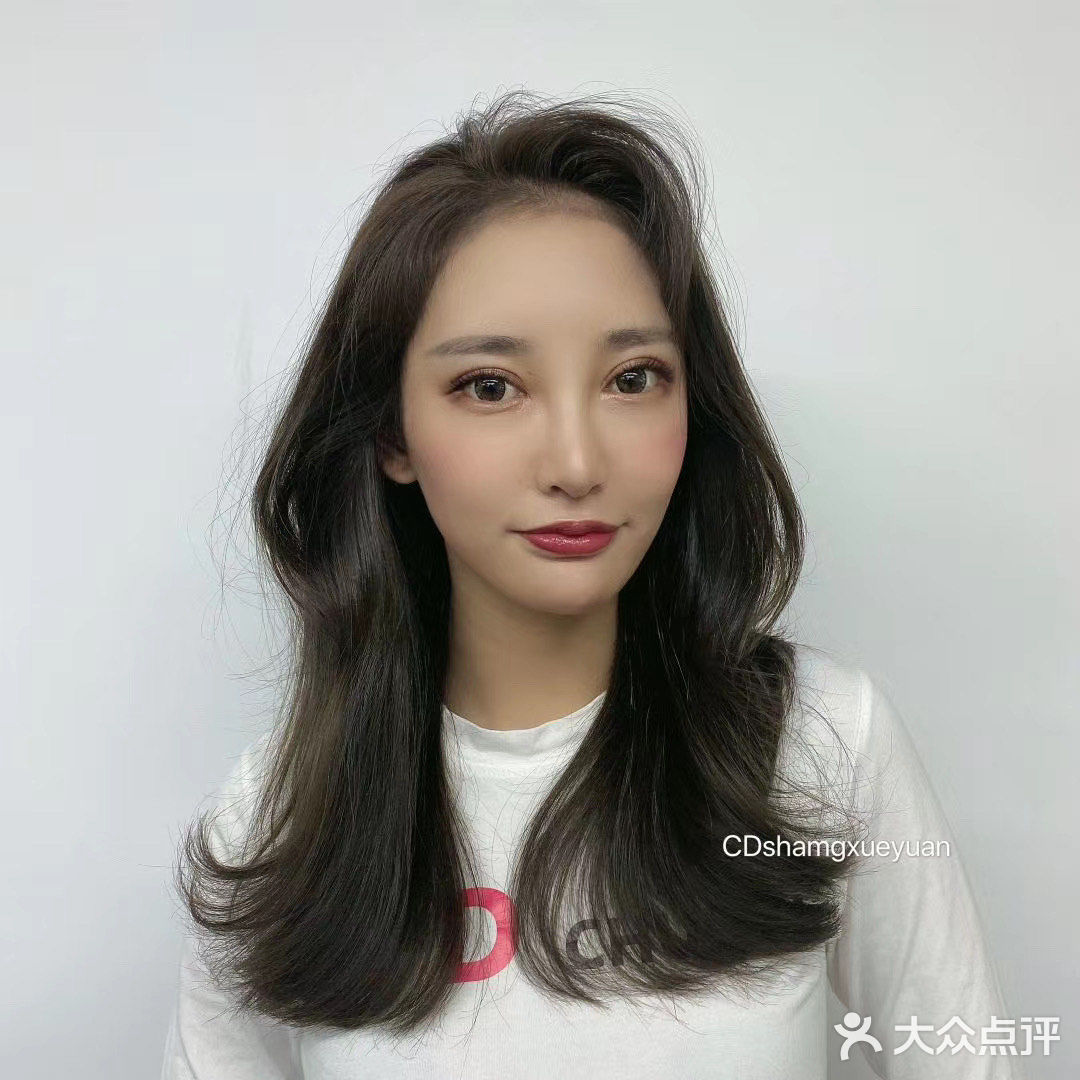 流行发型女2020年长发,2020年流行发型中长发 2020发型中长发显白发色发型