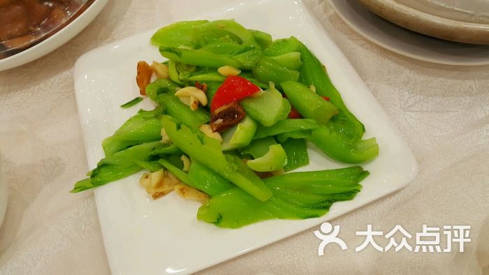 鸿星海鲜酒家年饭菜式_鸿星酒家_鸿星东江海鲜酒家(2)