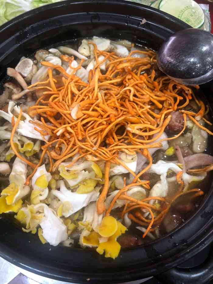 菌粹源野生菌-"以前只听说过云南的野生菌火锅但从没真正见.