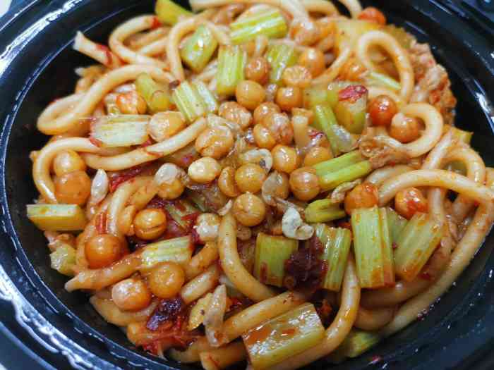 花小小新疆炒米粉(日月光店)-"今天叫了个外卖,送餐快