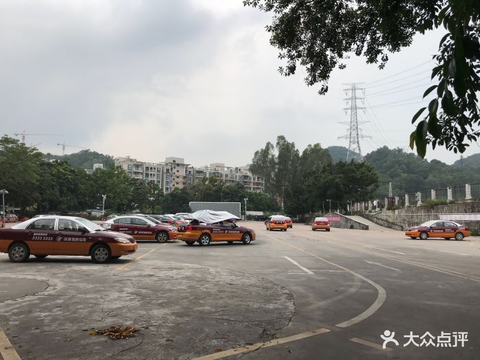 深港驾校(布心旗舰店分校)图片 - 第3张