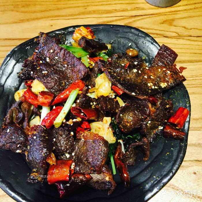 鹭恋云南主题餐厅(东大桥店)洱海雪松牛干巴图片 第221张