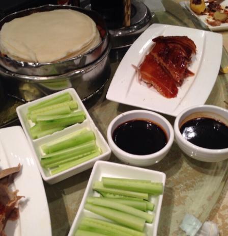大鸭梨烤鸭(郑州紫荆山店)-"怎么说呢,郑州的烤鸭店大